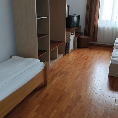 Hotel Posada Ramnicu Valcea Ngoại thất bức ảnh