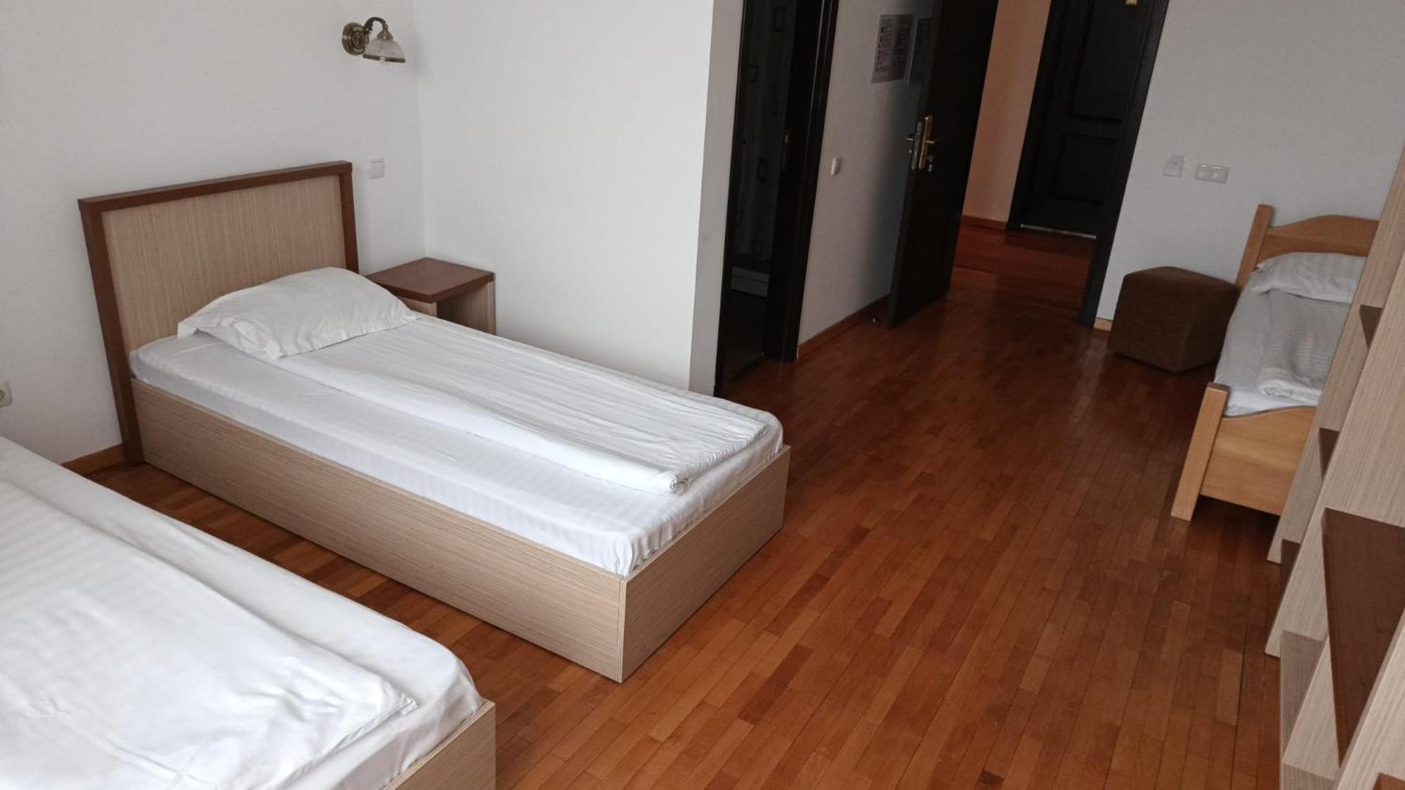 Hotel Posada Ramnicu Valcea Ngoại thất bức ảnh